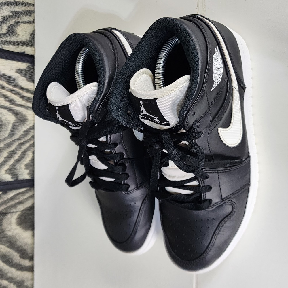 Jordan 1 Retro Premium Ying Yang Black Mens Size US 8 Athletic Shoes 554724 038 - Picture 2 of 12
